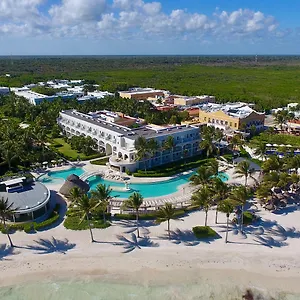 https://dreams-tulum-resort-spa.allrivieramayahotels.com