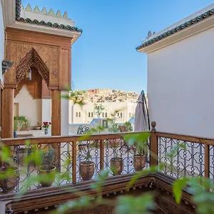 dar-essoaoude-fes-nejjarine.hotelfesmorocco.com/